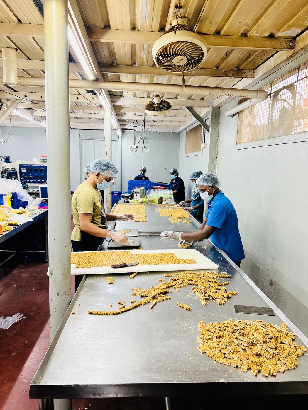 Chikki Cutting